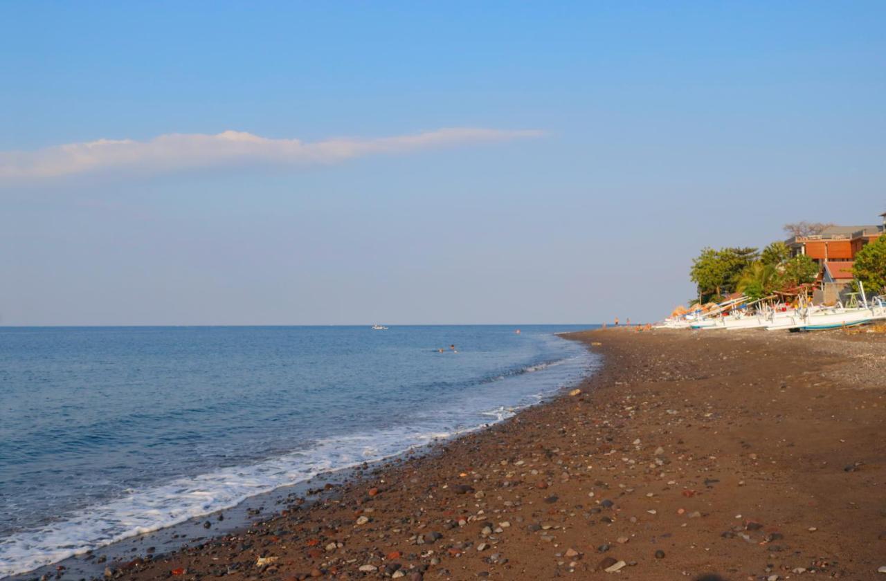 Valomia Beachfront Amed Eksteriør billede