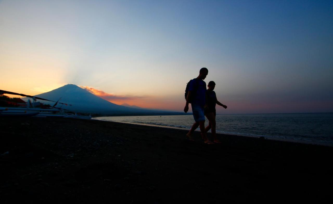 Valomia Beachfront Amed Eksteriør billede